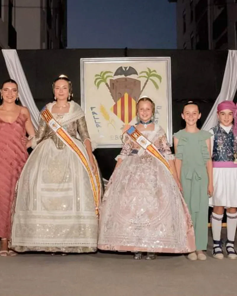 Homenatge als artistes fallers Pere Baenas i Andrés Alcaraz