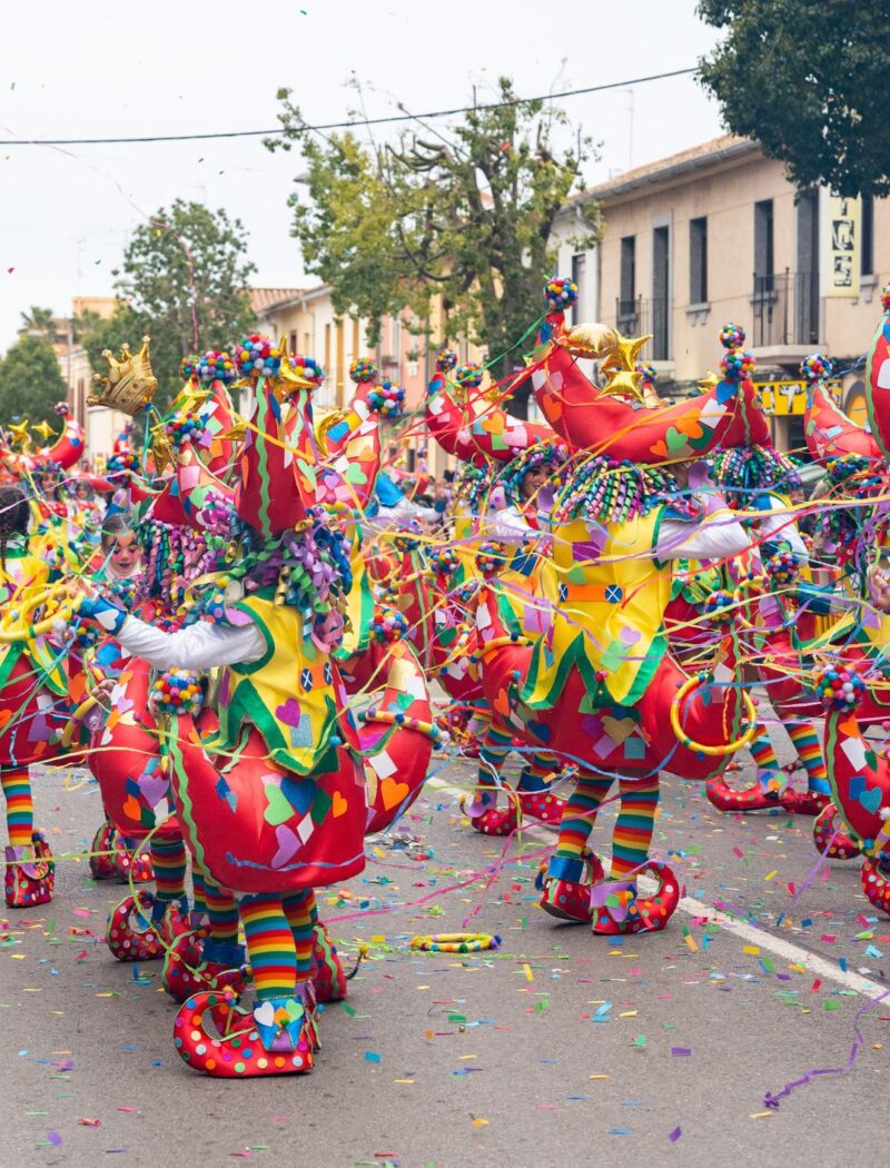 La cavalcada de l'humor faller va ser la gran protagonista en la recta final cap a les Falles 2025.