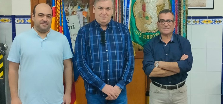 Luis Cendoya renova a José Luis Pascual ‘Pepi’ i Antonio Andrés per a realitzar les seues falles de 2023